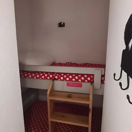 1850 Apartment *